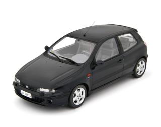 Fiat Bravo 2.0 HGT 1995 Nero Ink Met. Laudoracing 1:18 Resinemodell (Türen, Motorhaube... nicht zu öffnen!)